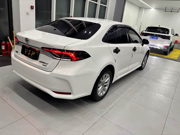 Used Sedan – Gasoline & Hybrid, 1.2T/1.6L/1.8L, E-CVT, Premium, Wholesale, Usados 6