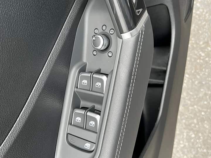 35TFSI Fashion Dynamic Edition 8