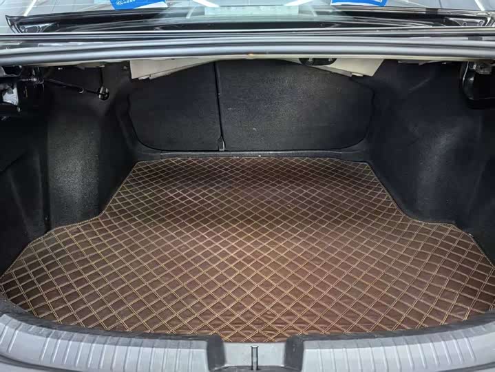 Volkswagen Sagitar 280TSI DSG Premium Plus Compact Sedan Gas Petrol Left Hand Drive 3