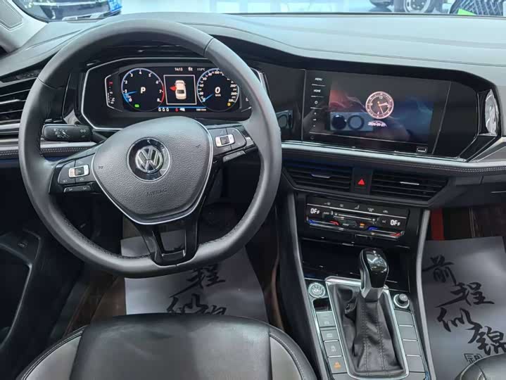 Volkswagen Sagitar 280TSI DSG Premium Plus Compact Sedan Gas Petrol Left Hand Drive 2