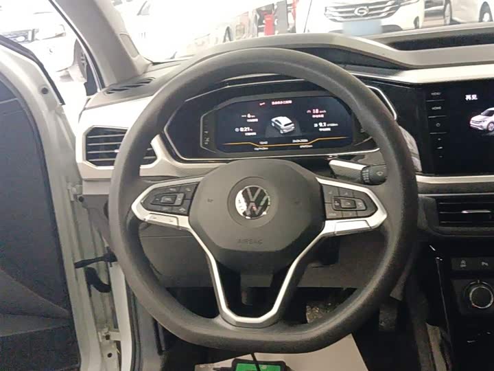 2020 to 2023 Pre-owned SUV Available 3