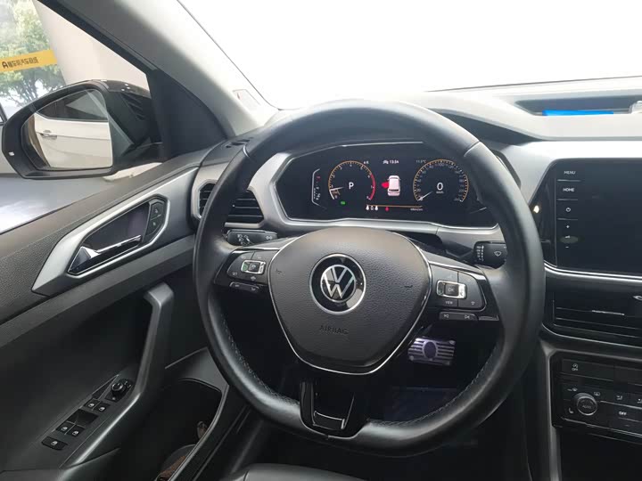 Facelift 280TSI DSG Comfort Connect Edition used left hand gas reliable German suv for sale 2
