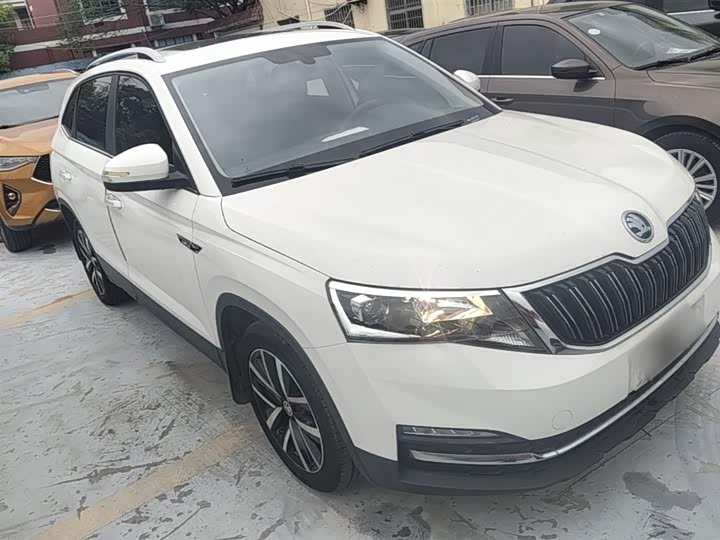 1.5L 330TSI 109PS L4 6AT High Speed 5 Seats SUV Gasoline Car 5