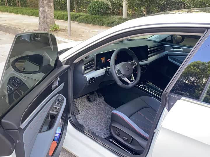 Volkswagen Lamando L 2017-2025 Lingdu L 280TSI DSG Cool Edition Auto Gasoline Voitures D'occasion Used Cars Hatchback 5