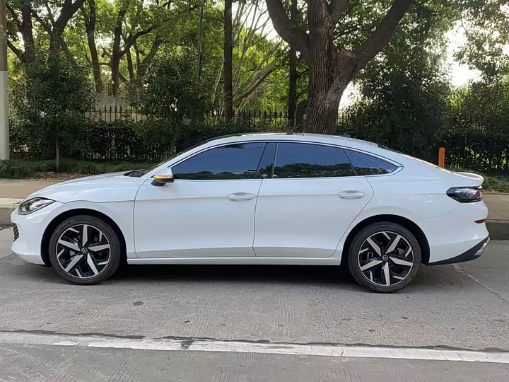 Volkswagen Lamando L 2017-2025 Lingdu L 280TSI DSG Cool Edition Auto Gasoline Voitures D'occasion Used Cars Hatchback 12
