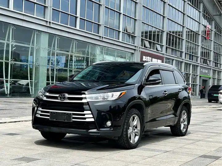 Toyota Highlander Used Vehicle - 2.0T 4WD Luxury Edition 7 Seats Safety Inspected 4x4 Capability 2