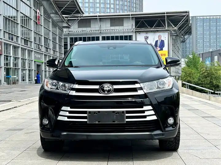 Toyota Highlander Used Vehicle - 2.0T 4WD Luxury Edition 7 Seats Safety Inspected 4x4 Capability 3