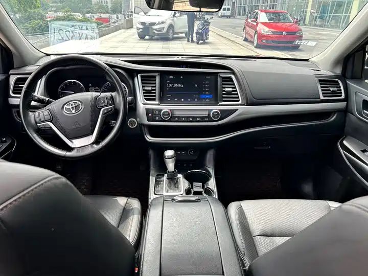 Toyota Highlander Used Vehicle - 2.0T 4WD Luxury Edition 7 Seats Safety Inspected 4x4 Capability 14