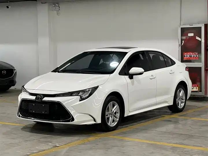 For Toyota Levin Dual Engine Luxury Edition 5-Seat 1.8L Family Automatic Left Hand Drive Second Hand Car - Image 1