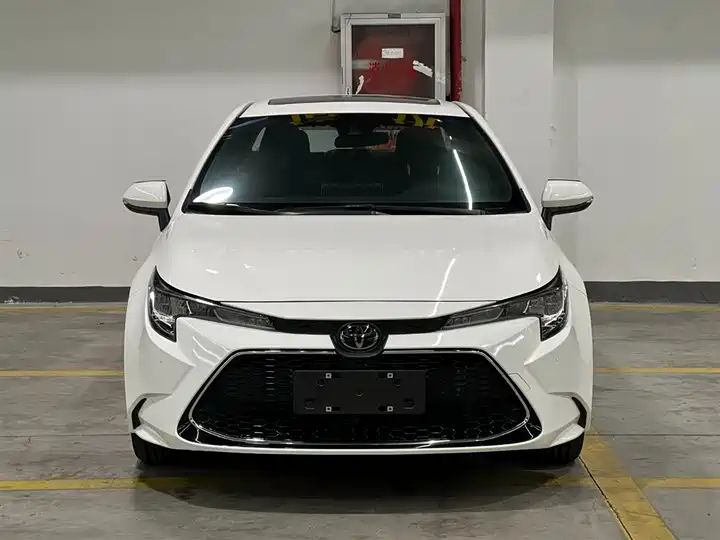 For Toyota Levin Dual Engine Luxury Edition 5-Seat 1.8L Family Automatic Left Hand Drive Second Hand Car 2