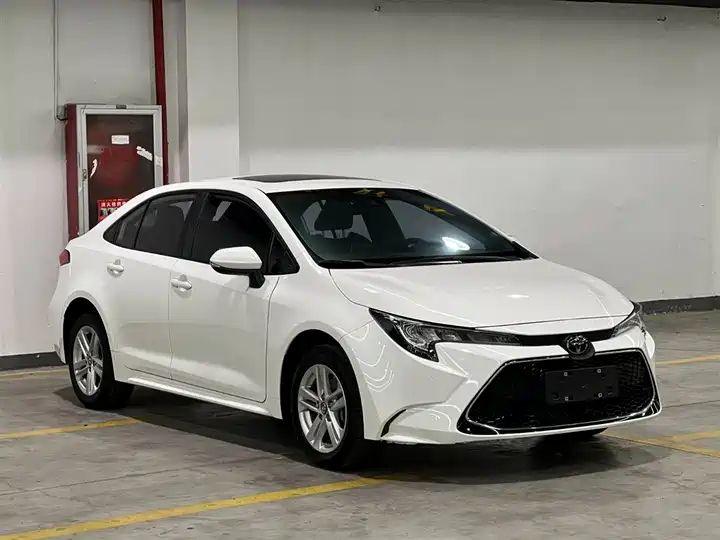 For Toyota Levin Dual Engine Luxury Edition 5-Seat 1.8L Family Automatic Left Hand Drive Second Hand Car 3