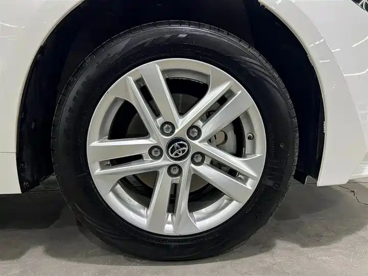 For Toyota Levin Dual Engine Luxury Edition 5-Seat 1.8L Family Automatic Left Hand Drive Second Hand Car 18
