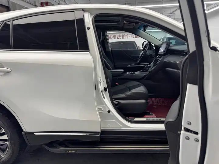 2022 Toyota Venza 2.0L FWD Gasoline SUV Used Car for Sale, High Quality, Panoramic Sunroof, Big Space, Intelligent Drive, Customization Supported 6