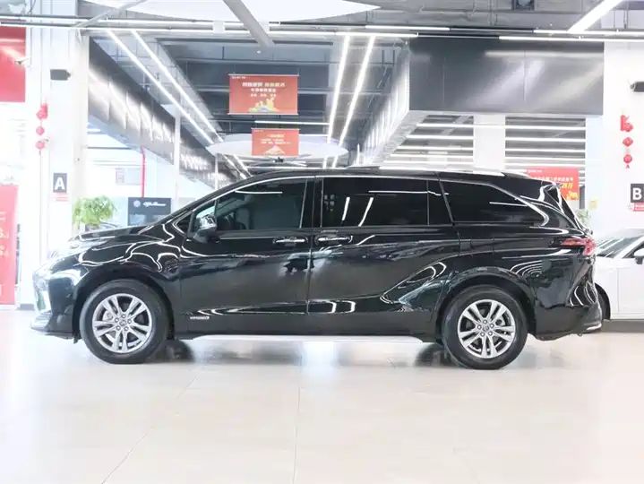 2.5L Hybrid Comfort Edition | Chinese Used Car Export | Customizable 3