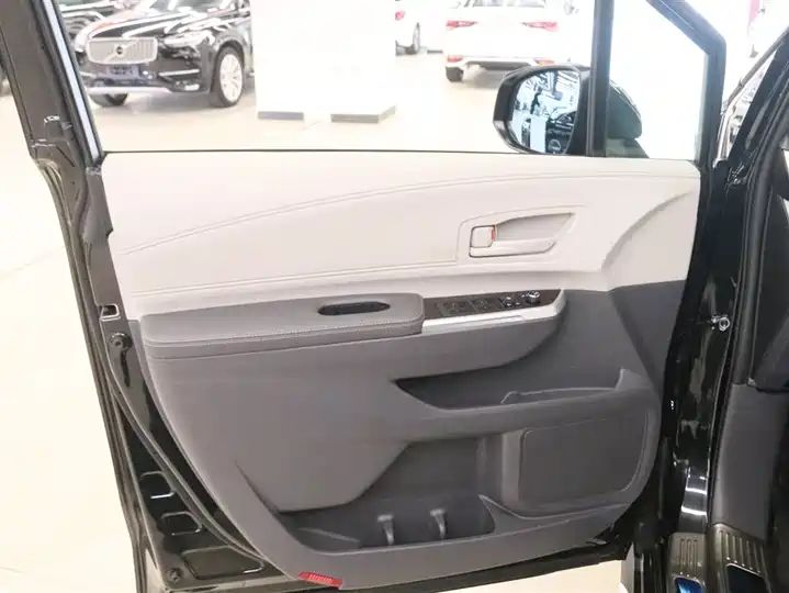 2.5L Hybrid Comfort Edition | Chinese Used Car Export | Customizable 12