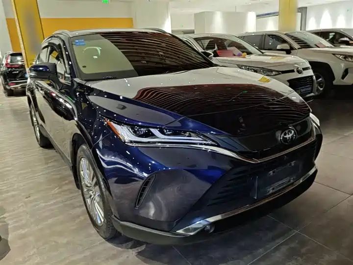AWD, Leather Seats, Dark Interior, Aluminum Alloy Roof Rack, Left Hand Drive, Chinese Used Car Export, Customizable - Image 1