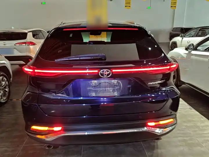 AWD, Leather Seats, Dark Interior, Aluminum Alloy Roof Rack, Left Hand Drive, Chinese Used Car Export, Customizable 6