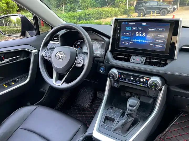2016-2023, Well Maintained SUV, Strong Build Quality, Chinese Used Car Export, Customizable 11