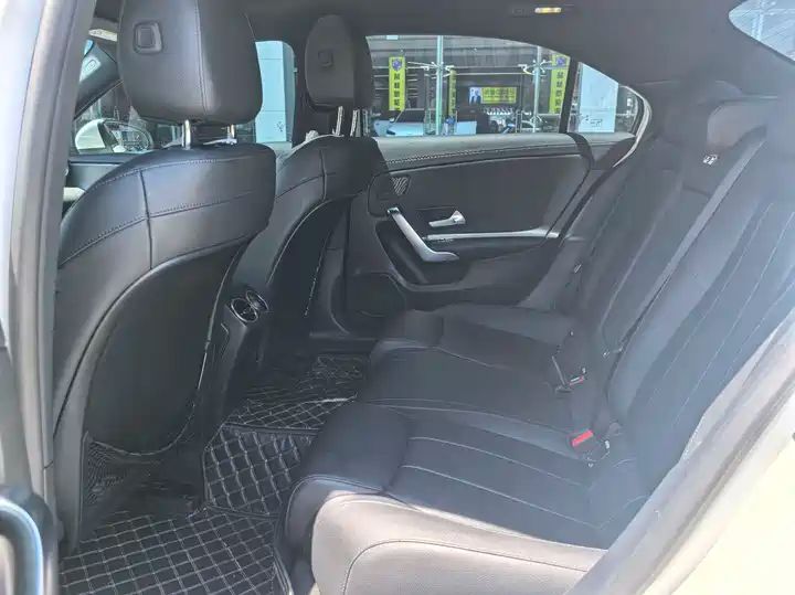 Hot Sale 2019-2025 Used Mercedes-Benz A200 Sedan 12