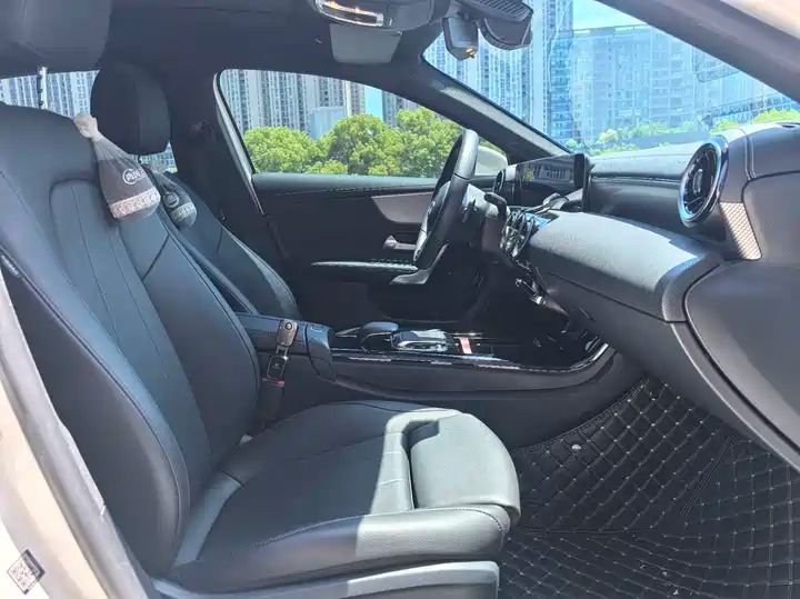 Hot Sale 2019-2025 Used Mercedes-Benz A200 Sedan 13