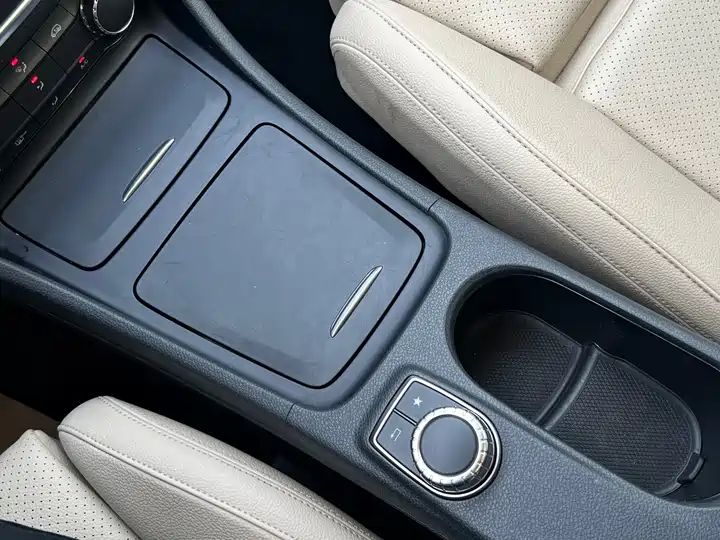 Hot Sale 2016 Used Mercedes-Benz GLA200, Customization Supported 17