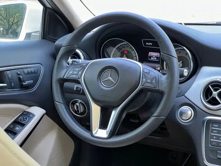 Hot Sale 2016 Used Mercedes-Benz GLA200, Customization Supported 23