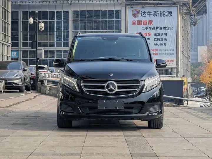 Mercedes-Benz V260 | China Used Car Export - Image 1