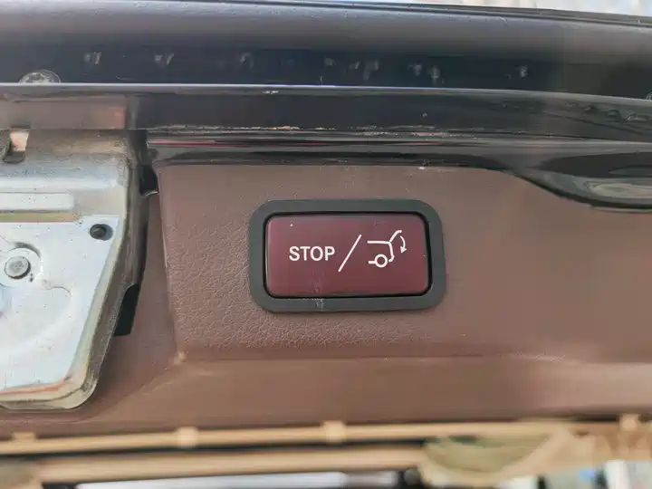 Mercedes-Benz V260 | China Used Car Export 25