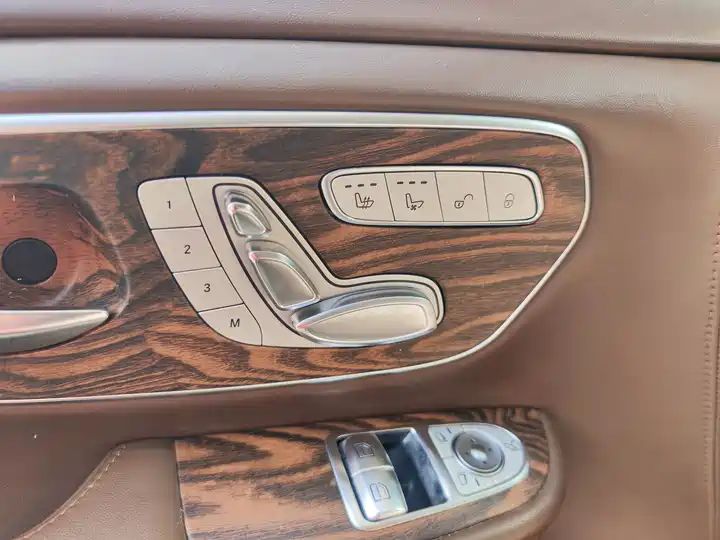 Mercedes-Benz V260 | China Used Car Export 28