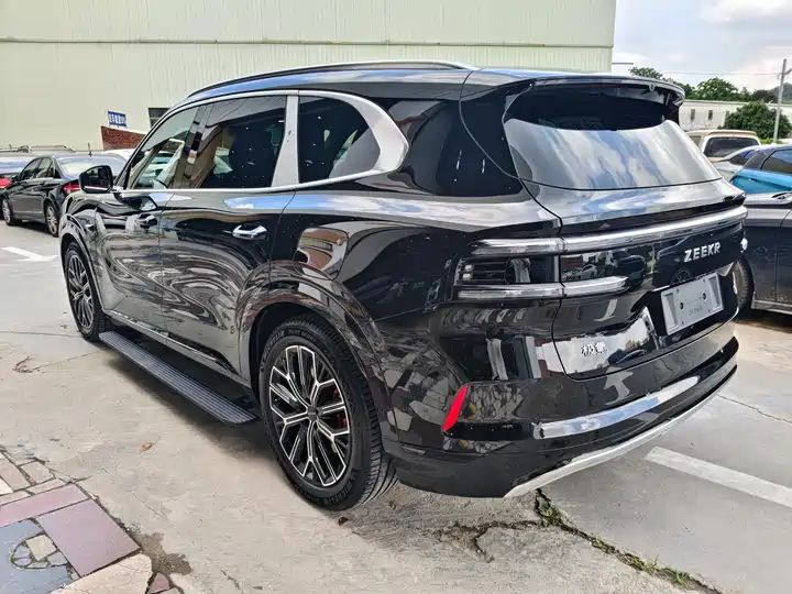 Zeekr 8X 2026 Ultra, 70kWh Battery for Export 6