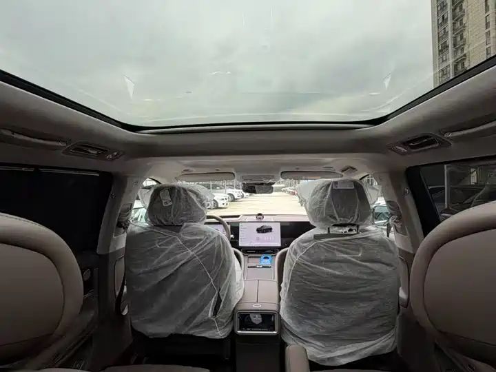 Range EV AITO M9 2025 Max Trim 5-Seat 52kWh, Equipped with Top-spec 896-Line QianKun LiDAR, Second Hand New Energy Car Global Export 14
