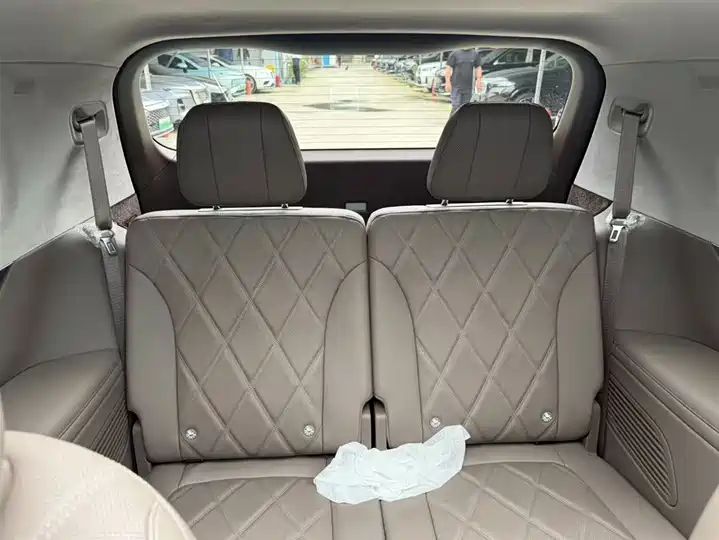Range EV AITO M9 2025 Max Trim 5-Seat 52kWh, Equipped with Top-spec 896-Line QianKun LiDAR, Second Hand New Energy Car Global Export 22