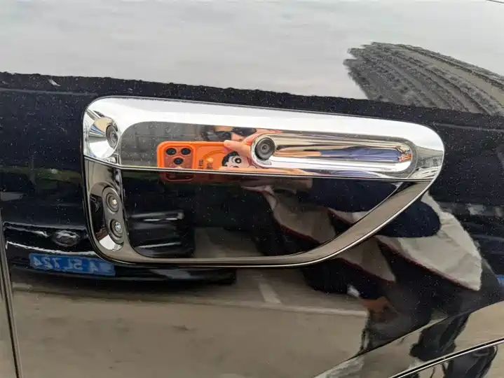 Range EV AITO M9 2025 Max Trim 5-Seat 52kWh, Equipped with Top-spec 896-Line QianKun LiDAR, Second Hand New Energy Car Global Export 30