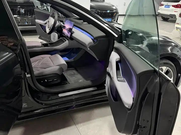 2026 Clean Parks Edition, 100kWh Battery Pure Electric 5-Seat Luxury Sedan, Chinese Pre-owned EV for Global Export 8