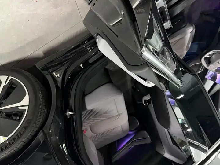 2026 Clean Parks Edition, 100kWh Battery Pure Electric 5-Seat Luxury Sedan, Chinese Pre-owned EV for Global Export 14