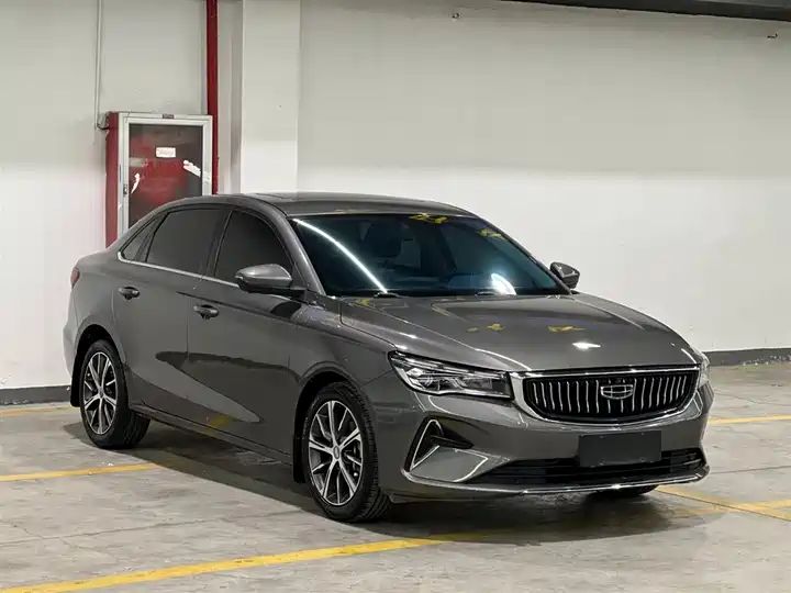 Fourth Generation 1.5L CVT Flagship, Wholesale Chinese Used Cars Export 3
