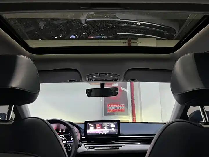 Fourth Generation 1.5L CVT Flagship, Wholesale Chinese Used Cars Export 12
