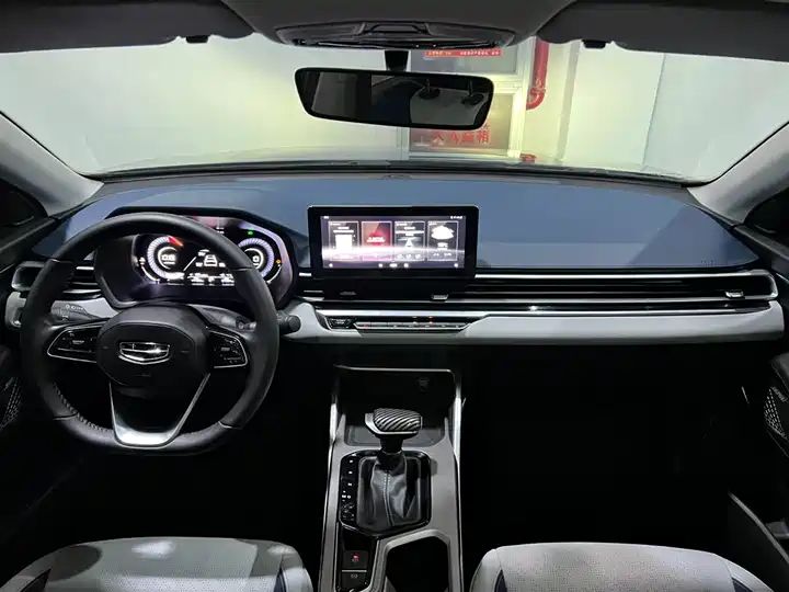 Fourth Generation 1.5L CVT Flagship, Wholesale Chinese Used Cars Export 13