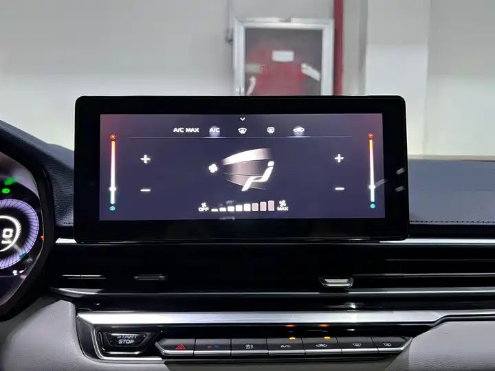 Fourth Generation 1.5L CVT Flagship, Wholesale Chinese Used Cars Export 16