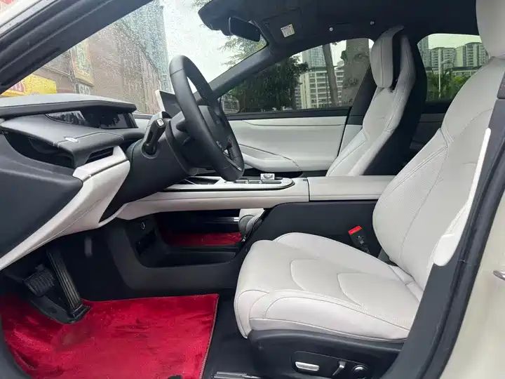 Rear-Wheel Drive, Long Range, Smart Driving Edition 4