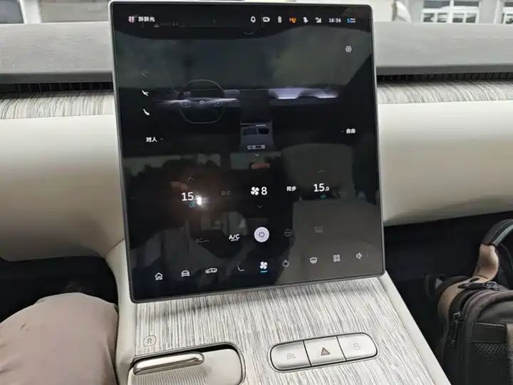 100kWh Launch Version, Used Electric Car from China 13