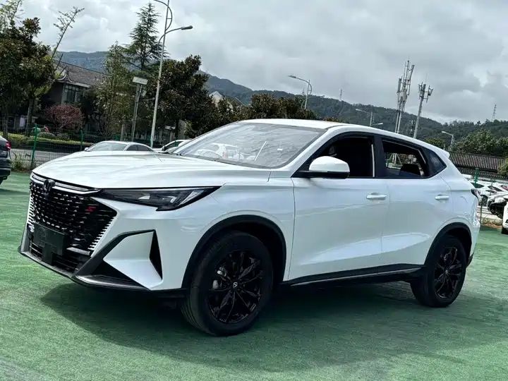 2nd Gen 1.5T Exceed PRO Compact SUV | Blue Whale Turbo, Panoramic Sunroof, 5-Seater 3