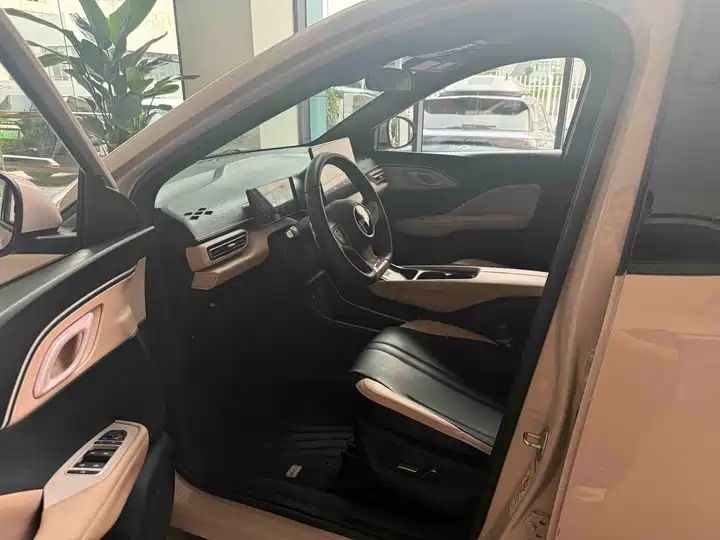 Smart Drive 405km Flying Edition | China Used Car Export 4