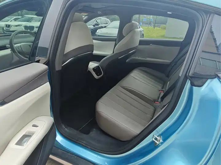 2025 Changan Deepal L07 230Ultra Huawei Qiankun ADS SE Extended Range Version – Chinese Used Car Export 5