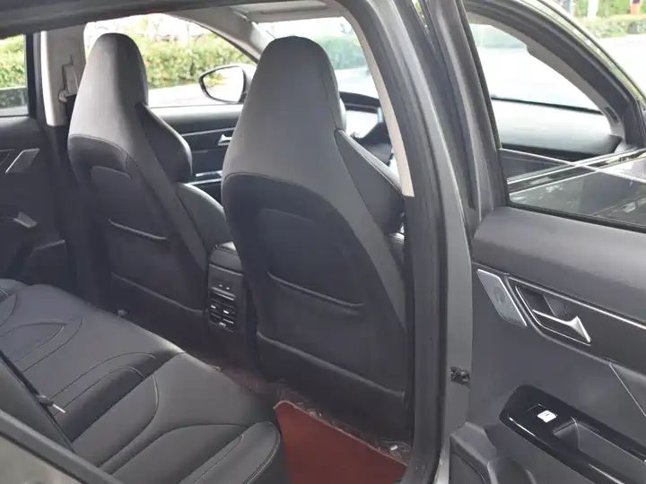 Used Electric Car for Export from China 11