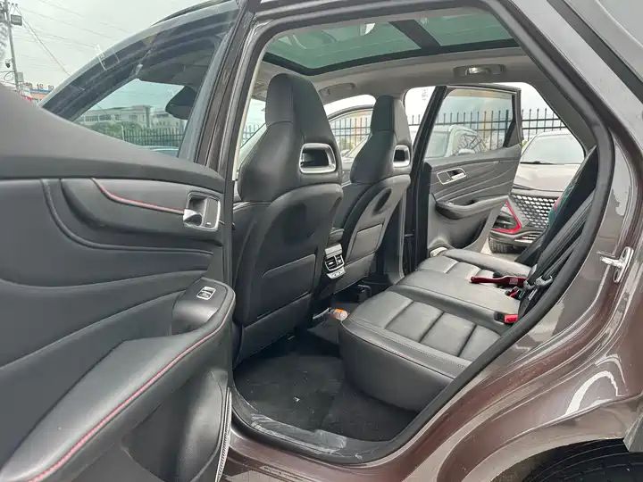 400TGI Automatic Two Wheel Drive Trophy Flagship Used Vehicle China Second Hand Car Export Worldwide 6