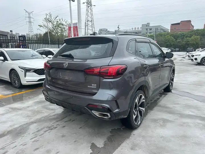 400TGI Automatic Two Wheel Drive Trophy Flagship Used Vehicle China Second Hand Car Export Worldwide 18