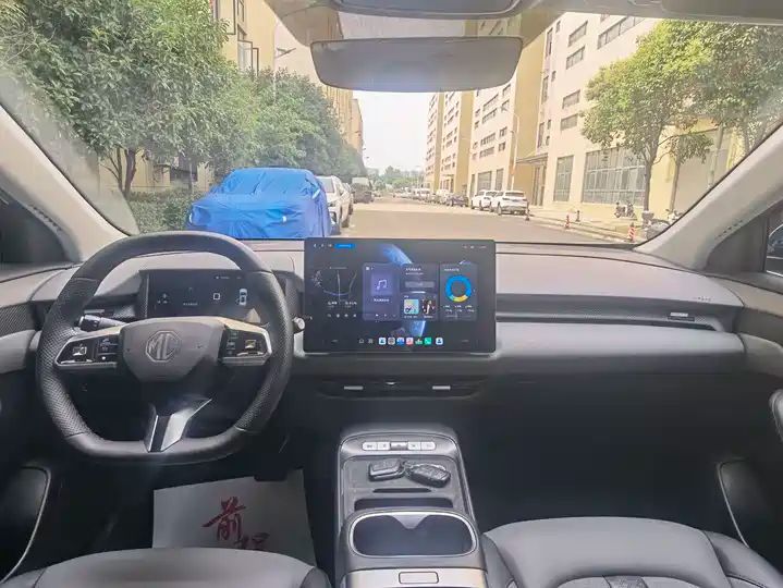 Model 515Pro RWD Pure EV Second Hand Vehicle China Used Electric Car Global Export 6