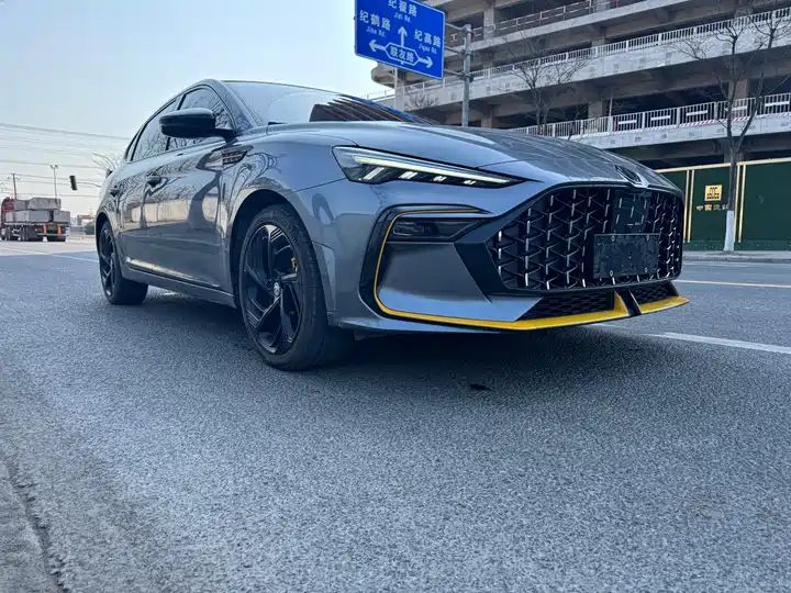1.5T Automatic Trophy Luxury Complete Configuration Used Car Export 3