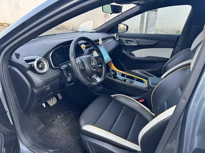 1.5T Automatic Trophy Luxury Complete Configuration Used Car Export 4